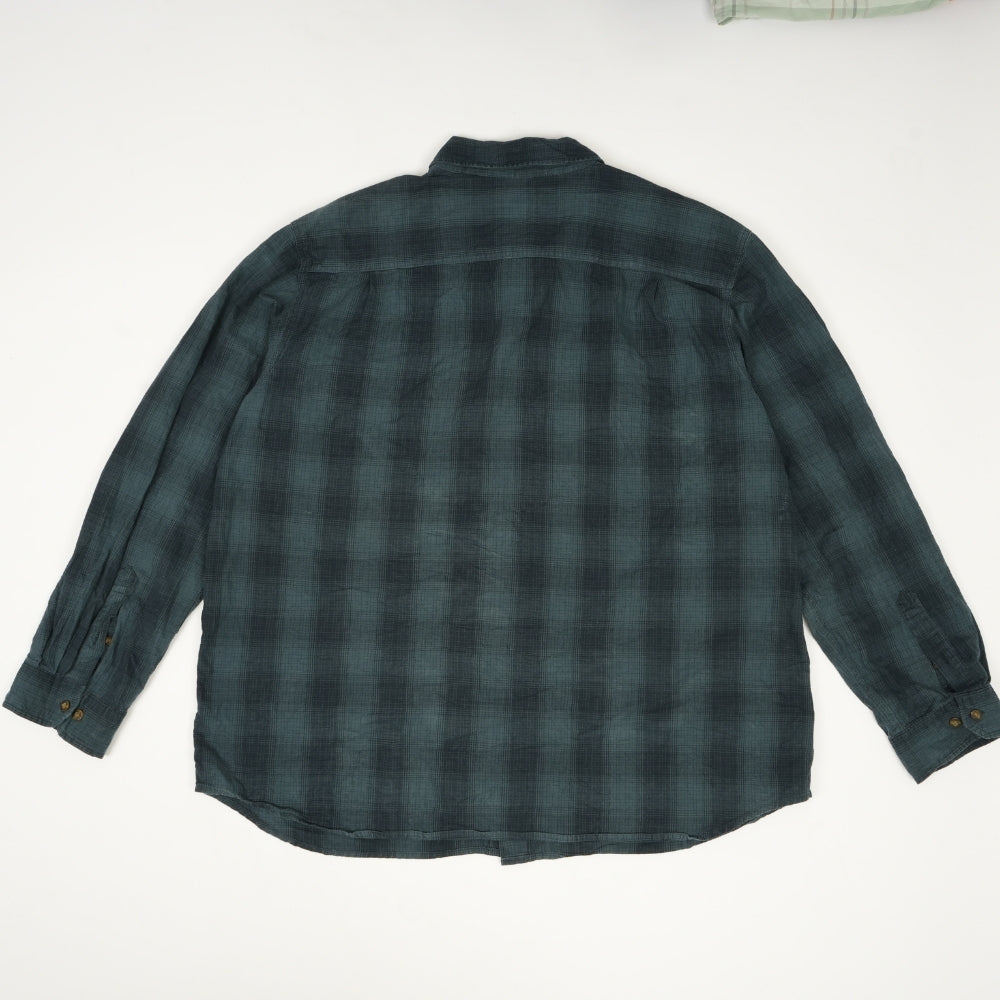 Carhartt Men's Relaxed Fit Midweight Flannel Long-Sleeve Plaid Shirt