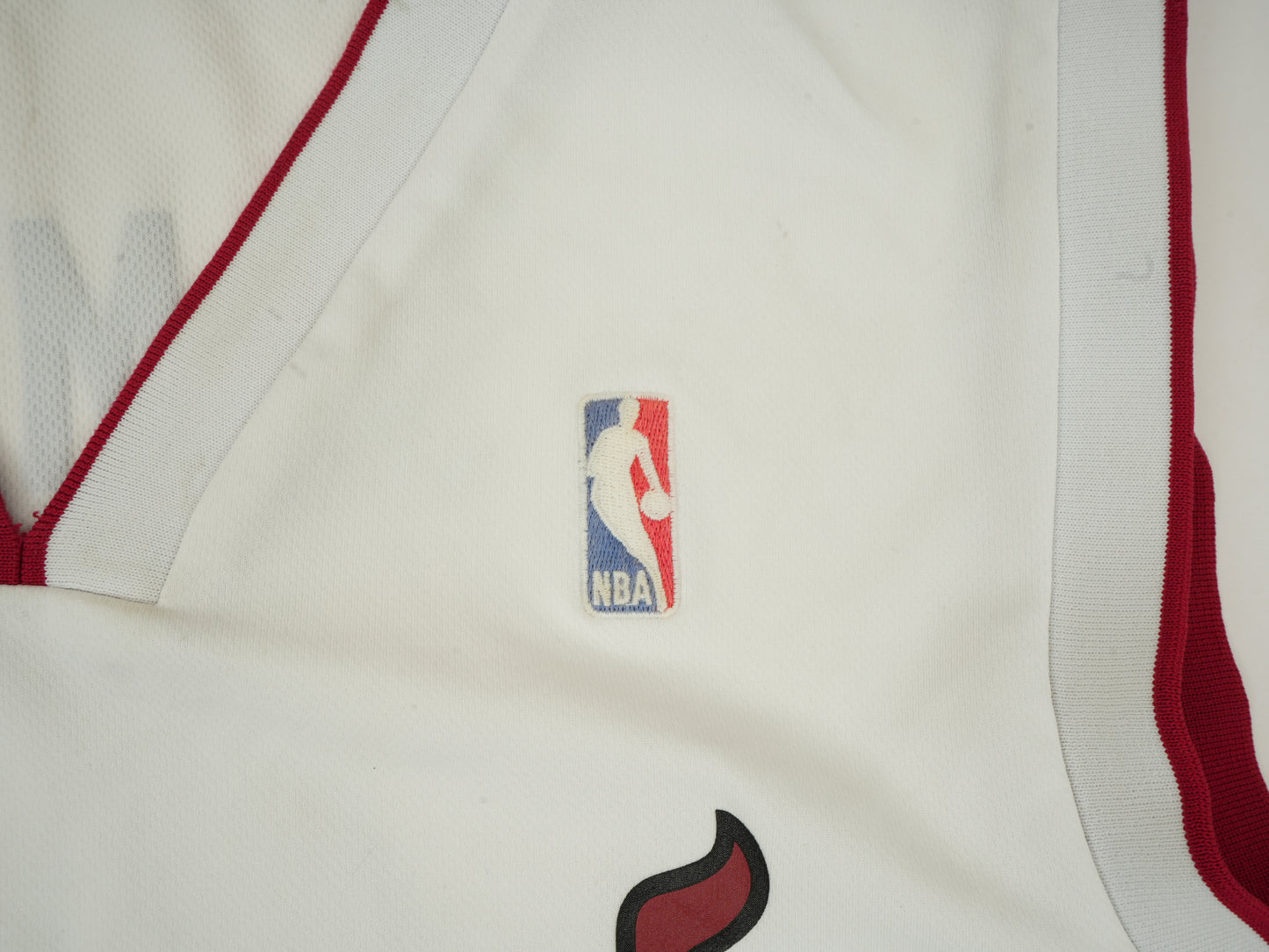 Adidas Miami Heat LeBron James Jersey - NBA Swingman Home Jersey