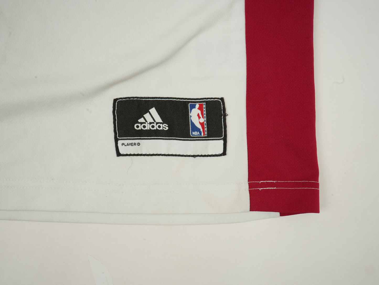 Adidas Miami Heat LeBron James Jersey - NBA Swingman Home Jersey