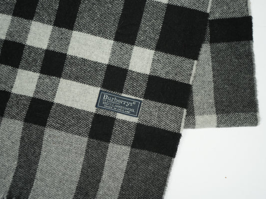 Vintage Burberrys of London 100% Lambswool Scarf